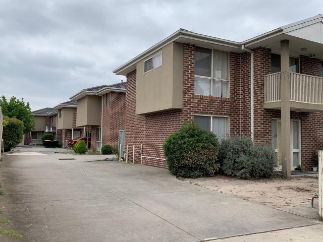 Well presented three bedroom townhouse