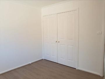 Well Presented Townhouse in Convenient Location!
