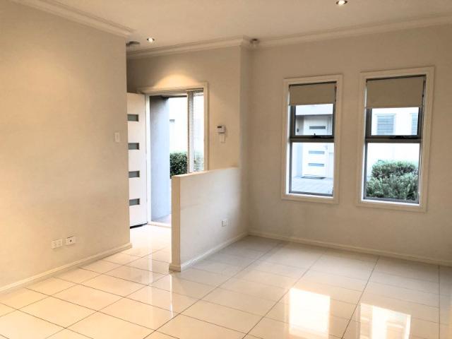 WELL PRESENTED TOWNHOUSE PRIME LOCATION