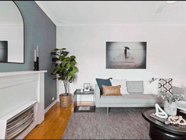 Well Presented Two bedroom Unit in Small Group in Fabulous Location!