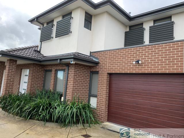 Well Presented Two Bedroom Unit