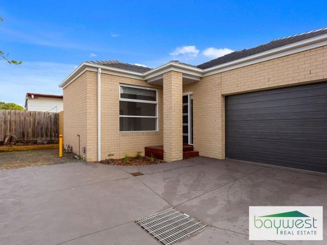 Well Presented Two Bedroom Unit
