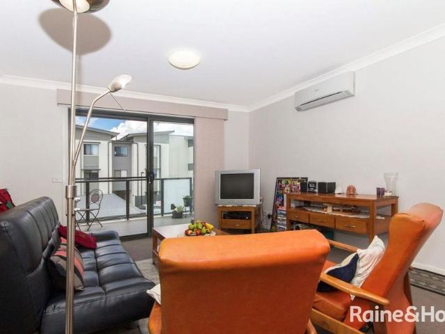 Well Presented Two Bedroom Apartment