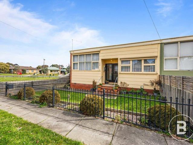 WELL PRESENTED TWO BEDROOM HOME IN CANADIAN