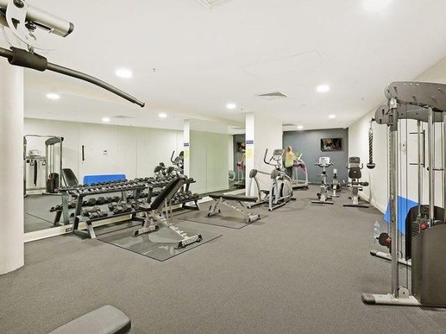 well presented unfurnished one bedroom apartment in prime location!