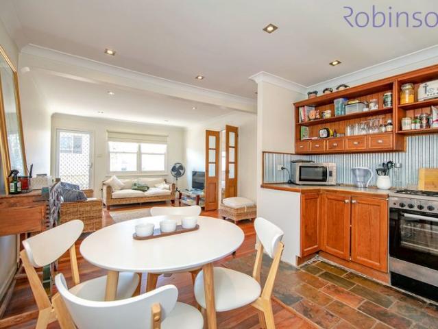 Well presented unit close to the beach and local shopping precinct