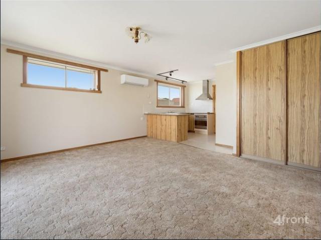 Well presented unit in a great location