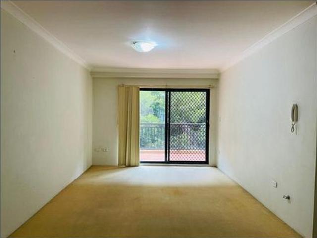 Well Presented Unit in a Prime Blacktown Location