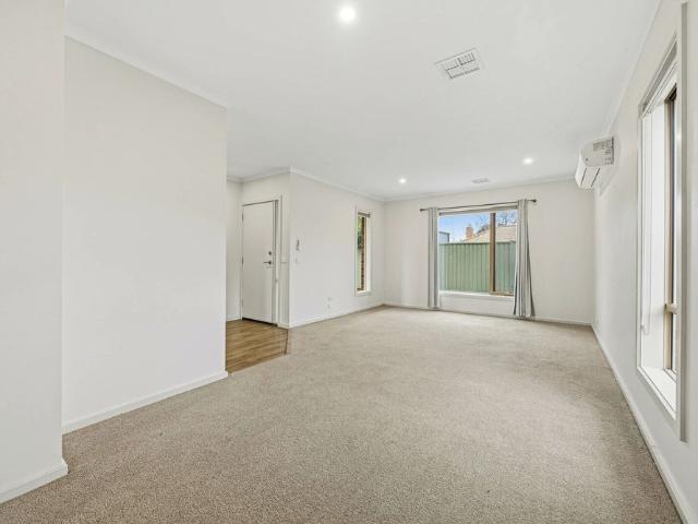 Well Presented Unit in Convenient Sebastopol Location