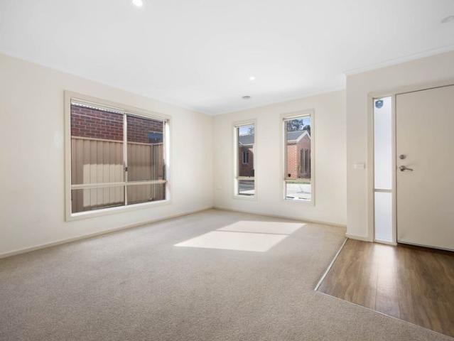 Well Presented Unit in Convenient Sebastopol Location