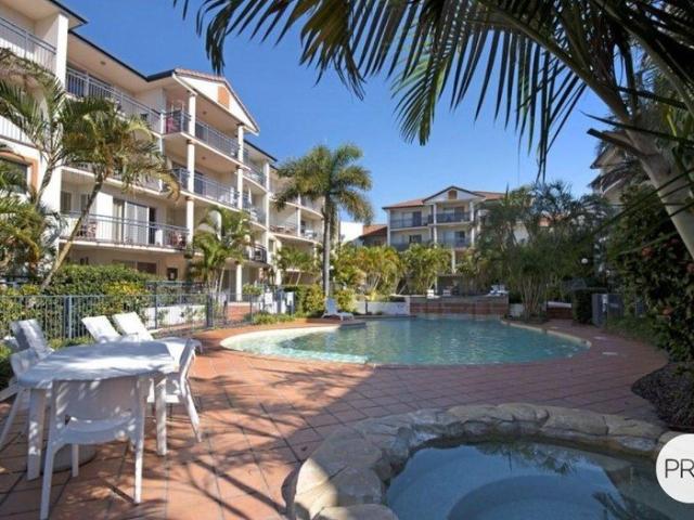 Well Presented Unit in Prime Marine Parade Location
