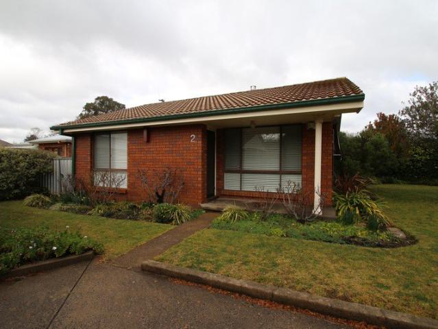 Well Presented Unit in Sort after Location