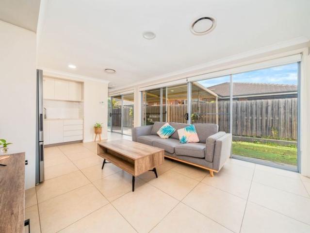 Well Presented & Unique Granny Flat with Separate Entry