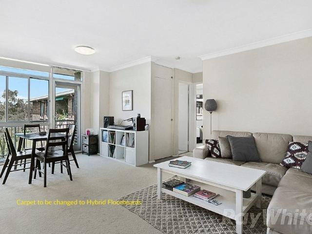 Well Presented Air conditioned 2 bedroom Unit