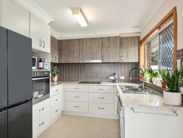 Well Presented Brick Home on 727m² Sunny Northerly Aspect
