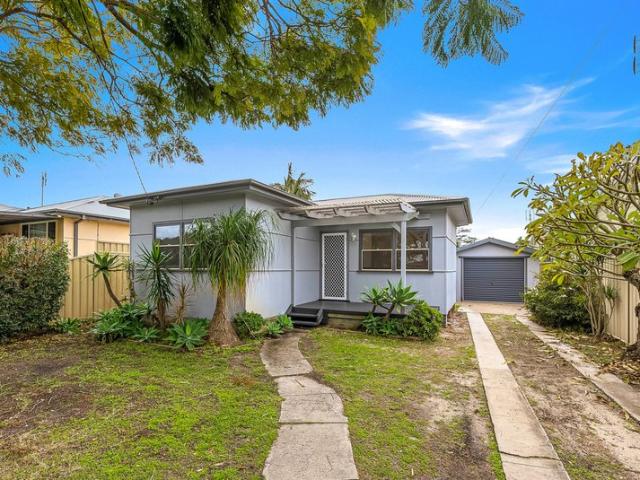 Well Presented Cottage with North Facing Backyard