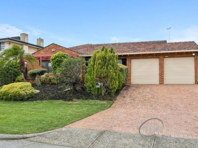 NEW PRICE! CLOSE TO SHOPS & SCHOOLS!