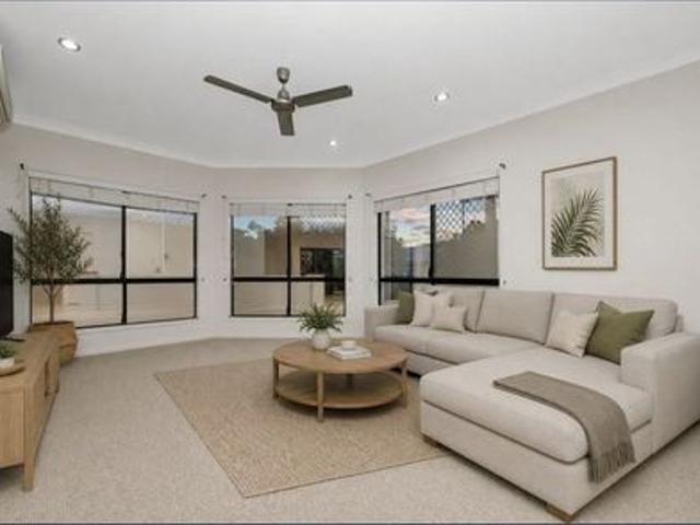 Well presented family home!