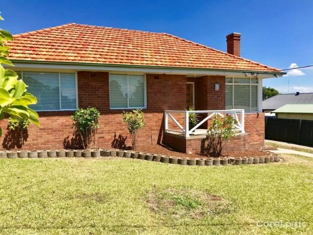 WELL PRESENTED FAMILY HOME!