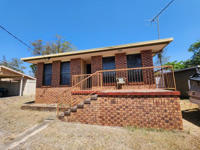 Well Presented Family Home with Comfortable Living & Great Location, $510.00 Per Week + Water Gatton Real Estate