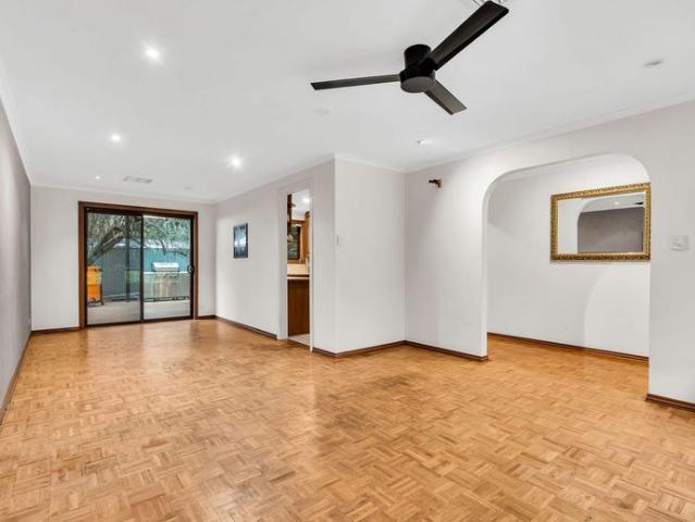 Well Presented Family Home with Great Outdoor Areas