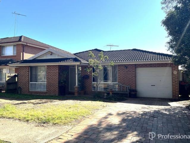 WELL PRESENTED FAMILY HOME WITHIN CLOSE PROXIMITY TO ALL AMENITIES