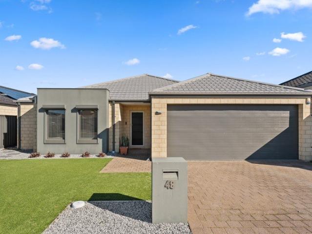 WELL PRESENTED FAMILY HOME,BOASTING 199m2 OF LIVING. ONLY BUILT IN 2020