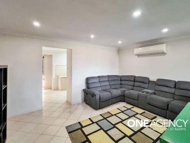 WELL PRESENTED FAMILY HOME IN A CONVENIENT LOCATION!
