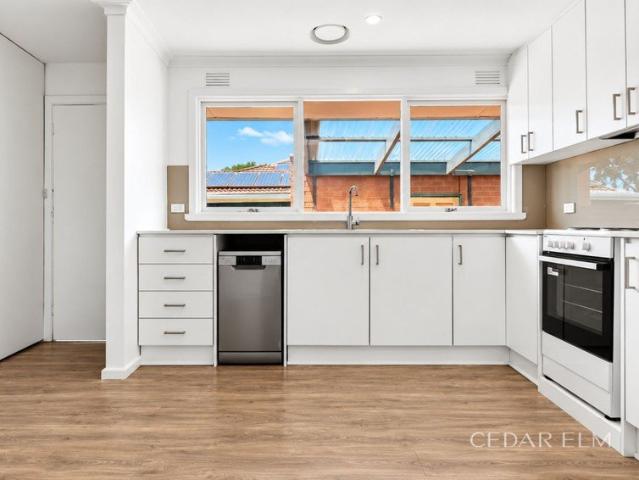 Well Presented Family Home in Convenient Avondale Heights Location