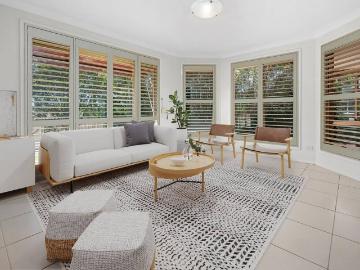 WELL PRESENTED FAMILY HOME IN RIVERVIEW RIDGE!