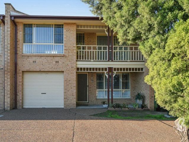 Well Presented Four Bedroom Townhouse