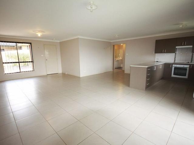 Well, Presented Freestanding 3 Bedroom Duplex