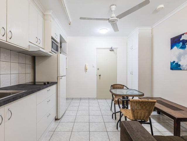 WELL PRESENTED FURNISHED CITY UNIT BREAK LEASE