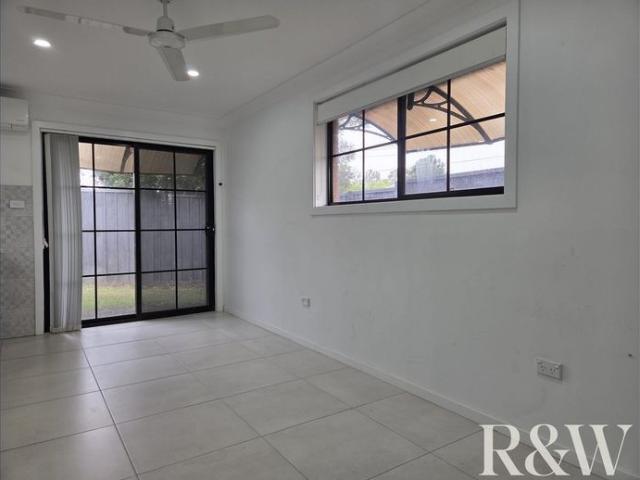 WELL PRESENTED GRANNY FLAT