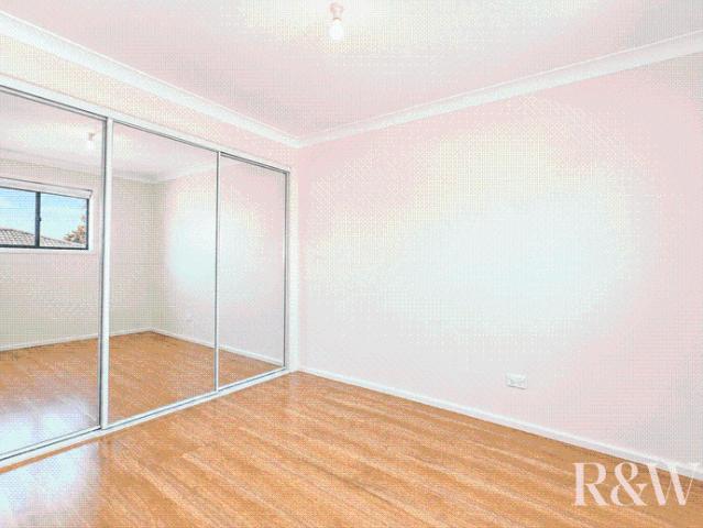WELL PRESENTED GRANNY FLAT