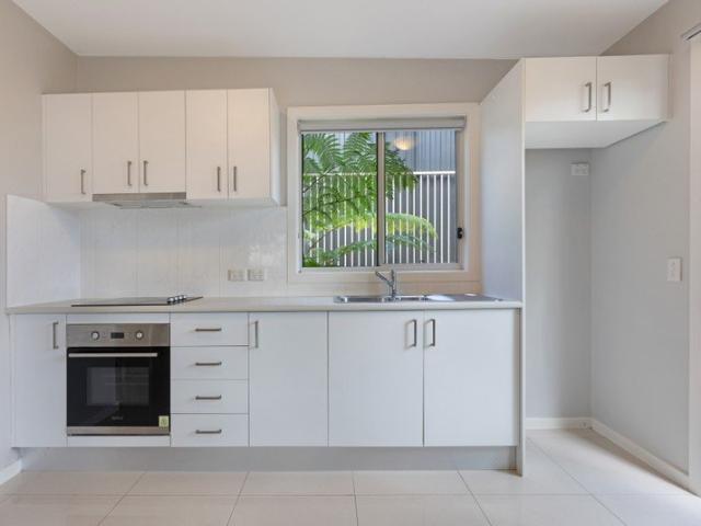 Well Presented Granny Flat with Car Space