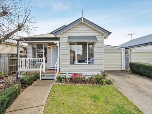 Well Presented Home Opposite the Bowling Green