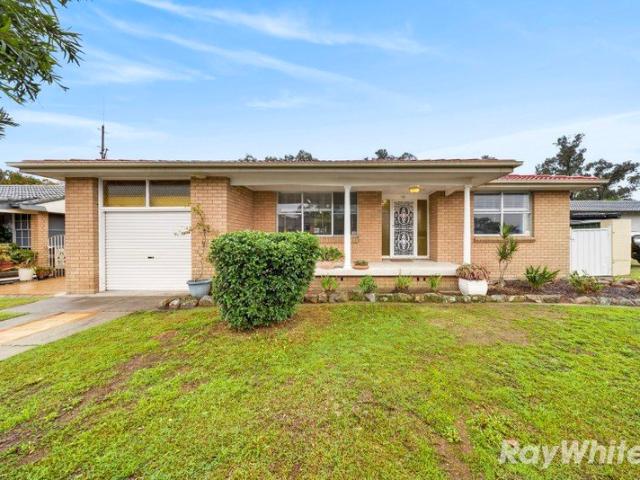 Well Presented Home in Handy Singleton Heights Location!
