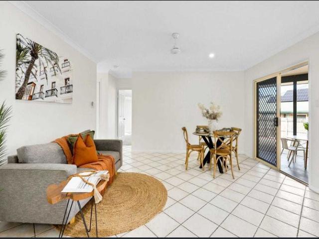 Well presented home in Rural View