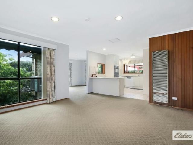Well presented in quiet location!