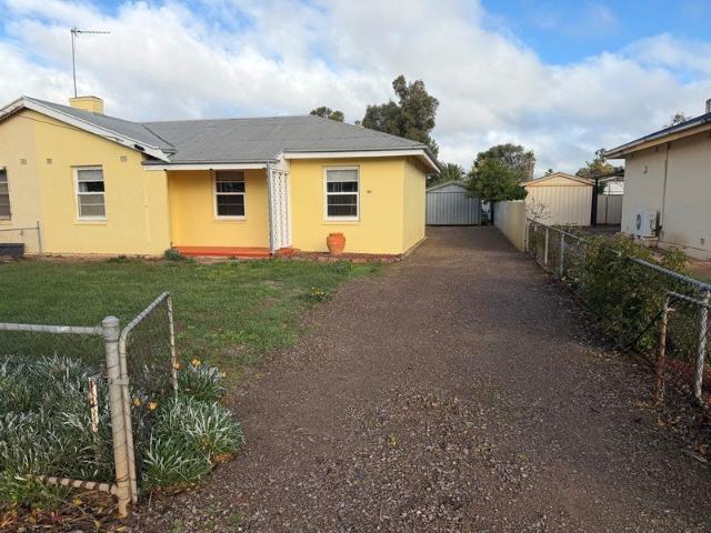 Well Presented Maisonette Move In Ready Opportunity