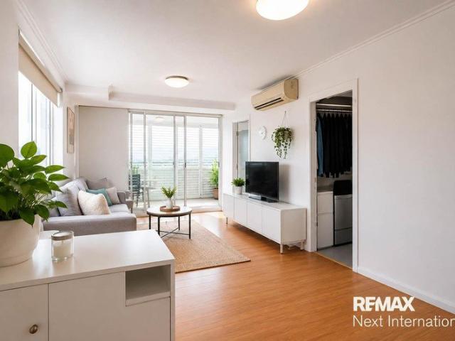 Well presented One Bed, Stunning Urban Lifestyle in South Brisbane