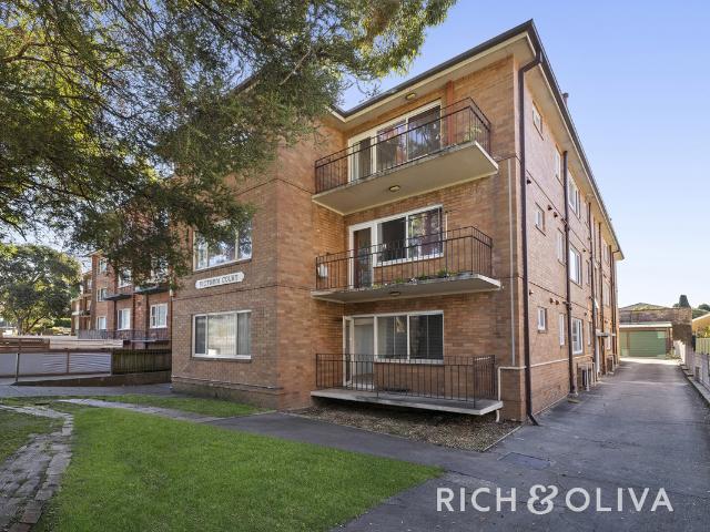 Well Presented One Bedroom Apartment in a Convenient Location!