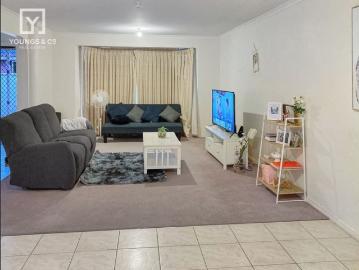 Well presented South Three bedroom unit