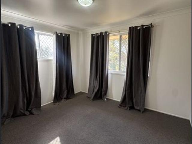 Well Priced Unit In Great Location