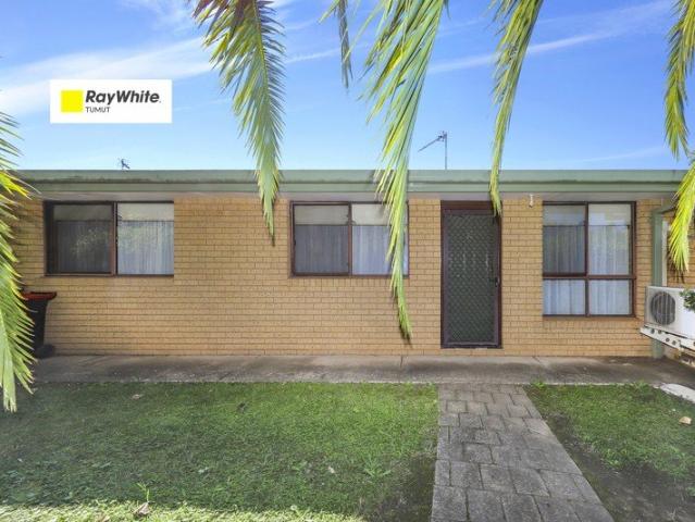 Well Proportioned Two Bedroom Unit in Strata Complex