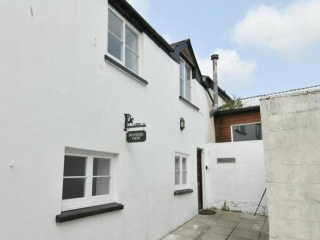Well Street, Torrington, 3 Bedroom Maisonette