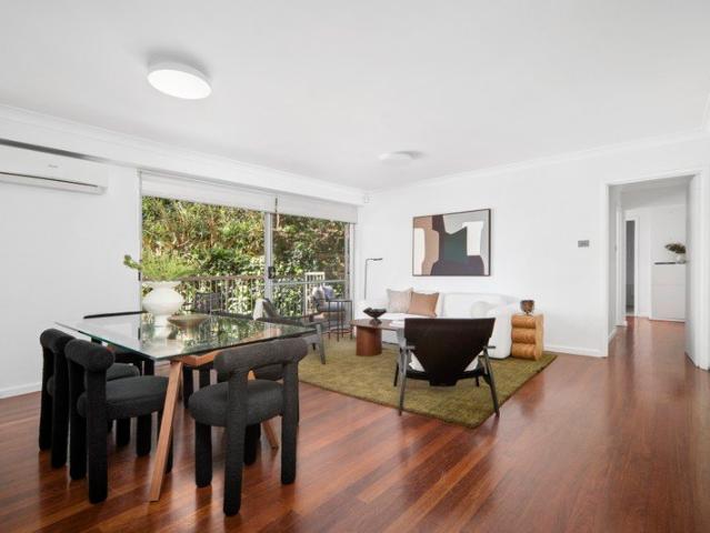 Well sized 2 bedroom strata apartment with LUG