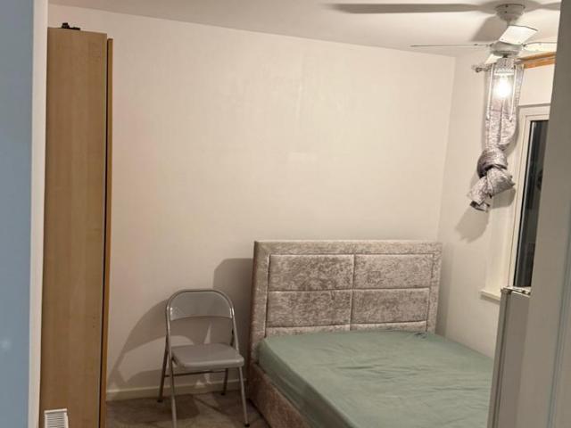 Wellcome Avenue, Dartford DA1 1 bed in a house share to rent £800 pcm £185 pw