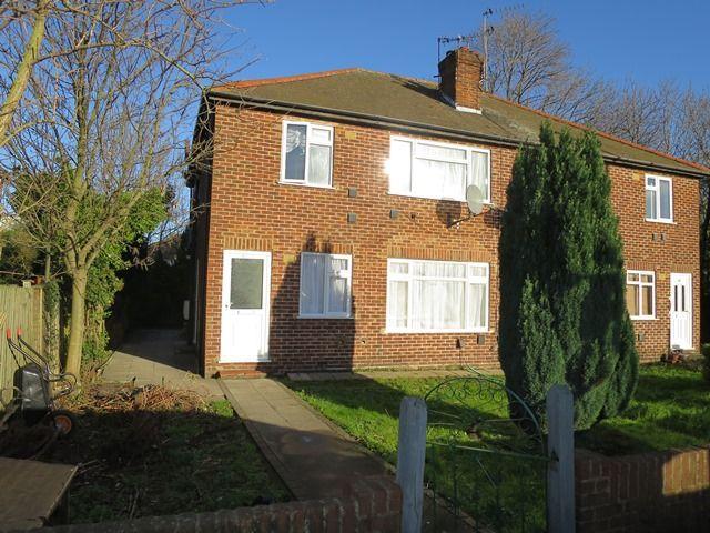 Welland Gardens, Perivale UB6, 2 bed maisonette to rent, £1,650 pcm | PrimeLocation